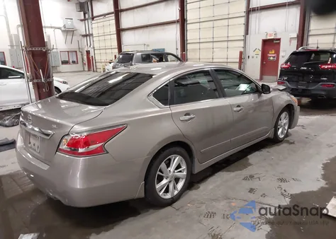 2015 Nissan Altima 2.5 Sl z USA, uszkodzony, nr VIN 1N4AL3APXFC588219